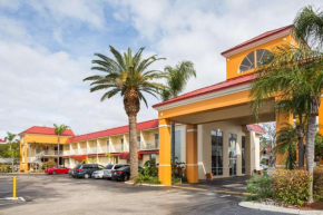  Days Inn and Suites Port Richey  Нью Порт Ричи